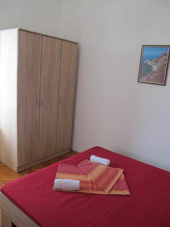 Maestral Apartments Malinska Rum bild